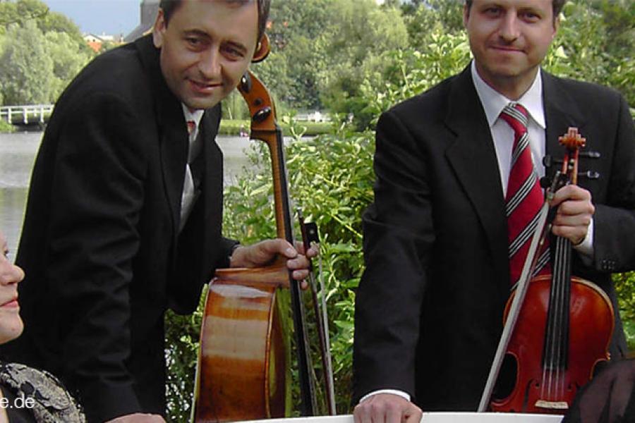 Niedersächsische Musiktage - Das Abenteuer beginnt bei Sonnenaufgang… (Helian Quartett und der Harfenistin Katharina Steinbeiß)